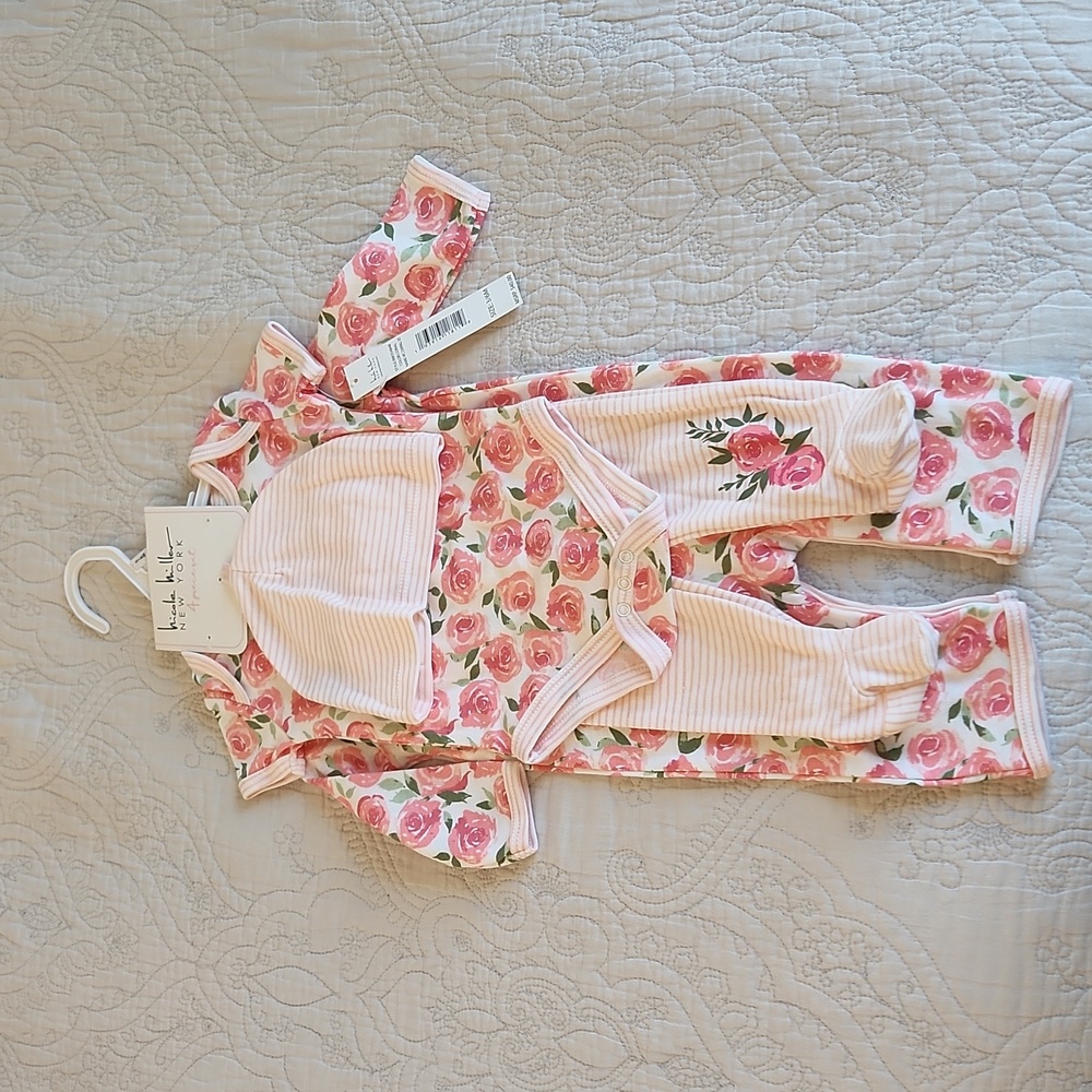 BNWT Nicole Miller 4 piece set 3-6 months